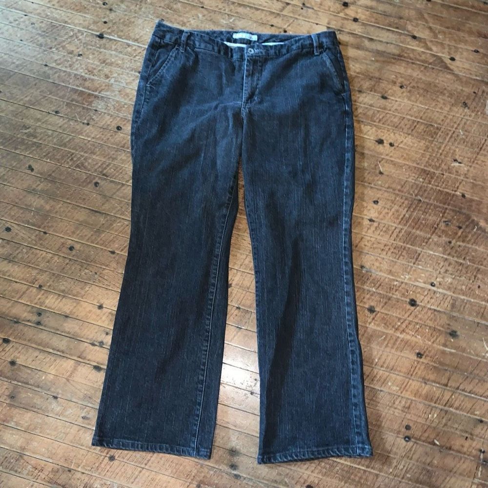 Chico’s faded black bootcut 2.5/14 comfortable travelcore jeans